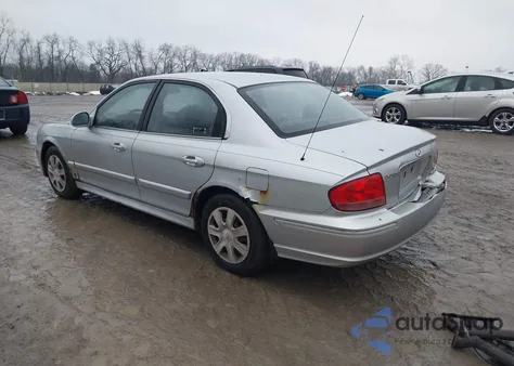 2003 Hyundai Sonata Base W/2.7L V6 z USA, uszkodzony, nr VIN KMHWF25HX3A898166